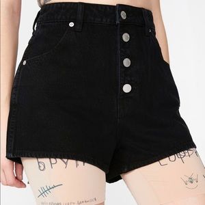 Rolla’s black jean shorts